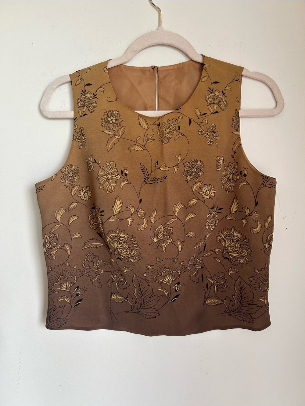 Vintage Sleeveless Floral Jacquard Top in Brown